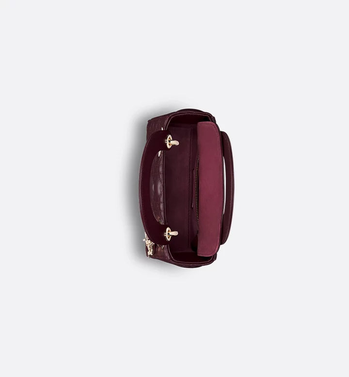 Sac Ladÿ Dior Mini
Cuir d'agneau Cannage Deep Amaranth
