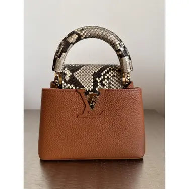LV Sac à main Capucines 
Marron