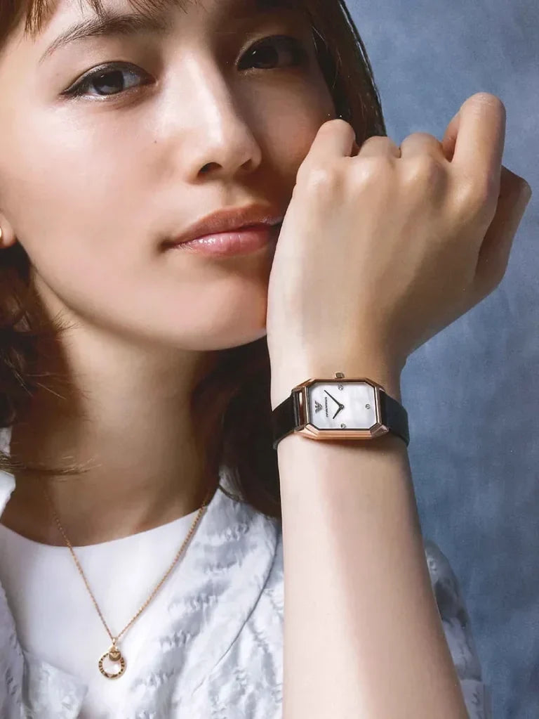 Montre Emporio Armani Pour Femme, AR11390