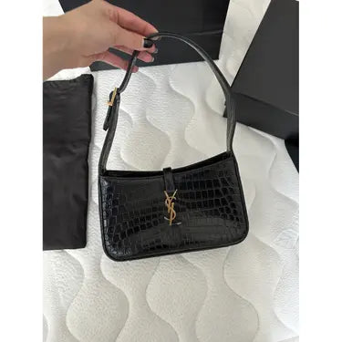 SAINT LAURENT
Le 5 à 7 croc-effect leather shoulder bag