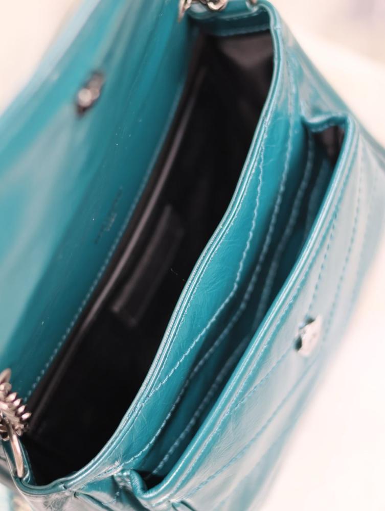 YSL
Medium Niki Shoulder Bag