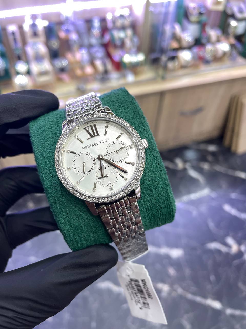 Michael Kors Outlet
Montre Melissa de ton argent à pavé