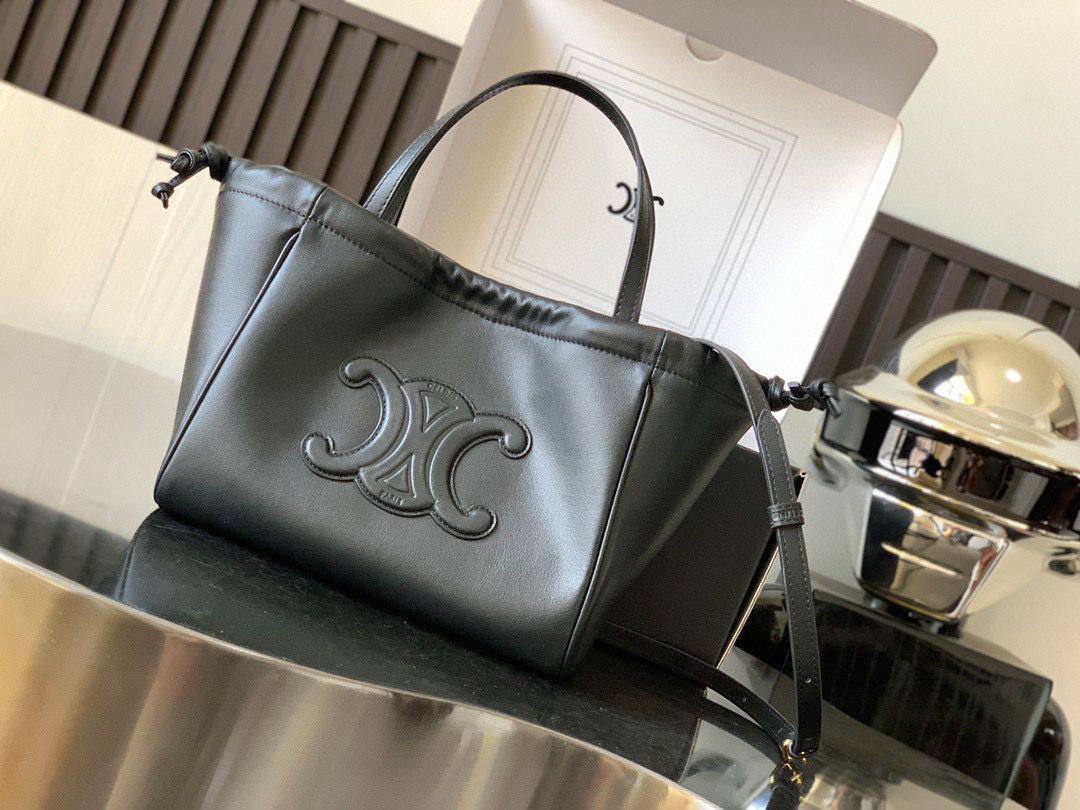 Sac à main CELINE Small Cabas- Sac porté épaule pour femme à cordon de serrage en cuir Triomphe