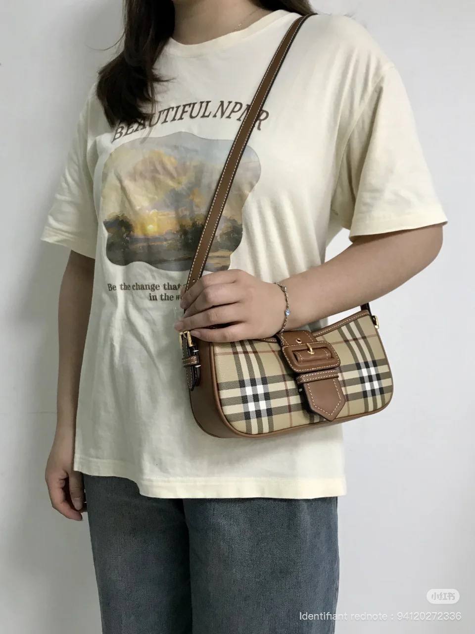 Bûrberrÿ
sac porté épaule Sling Vintage Check