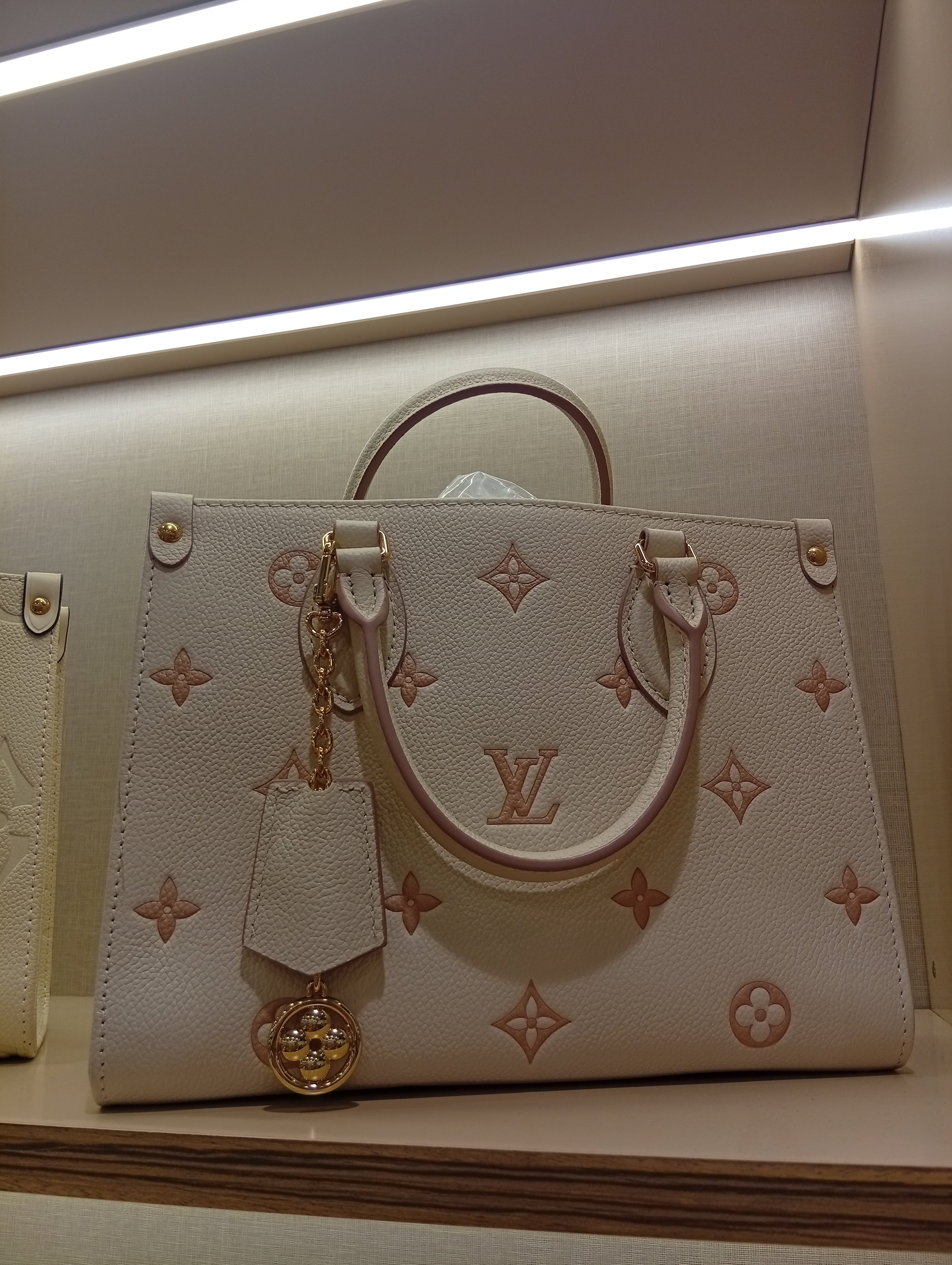 LV OnTheGo PM