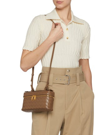 BÔTTÊGA VËNÊTA Bang Bang Vanity Case Sac intrecciato