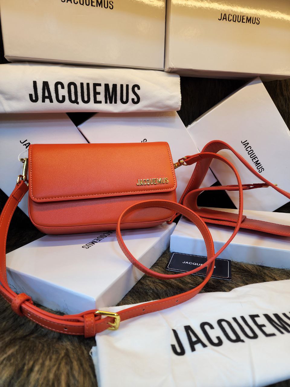 J@cquemus
Le Carinu shoulder bag