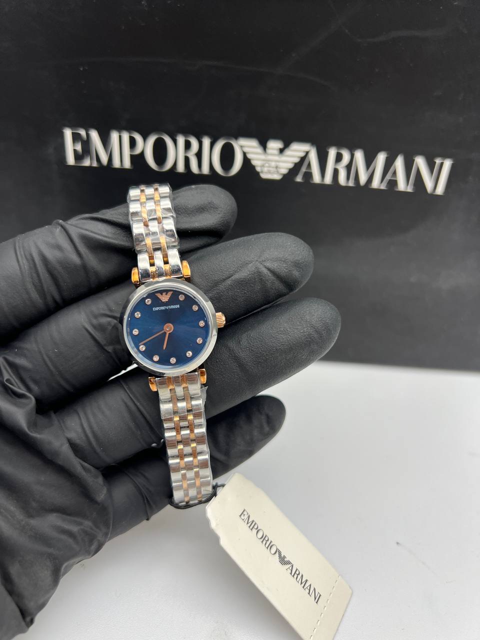 Montre Empôriô Armani de luxe Pour femme, AR11222