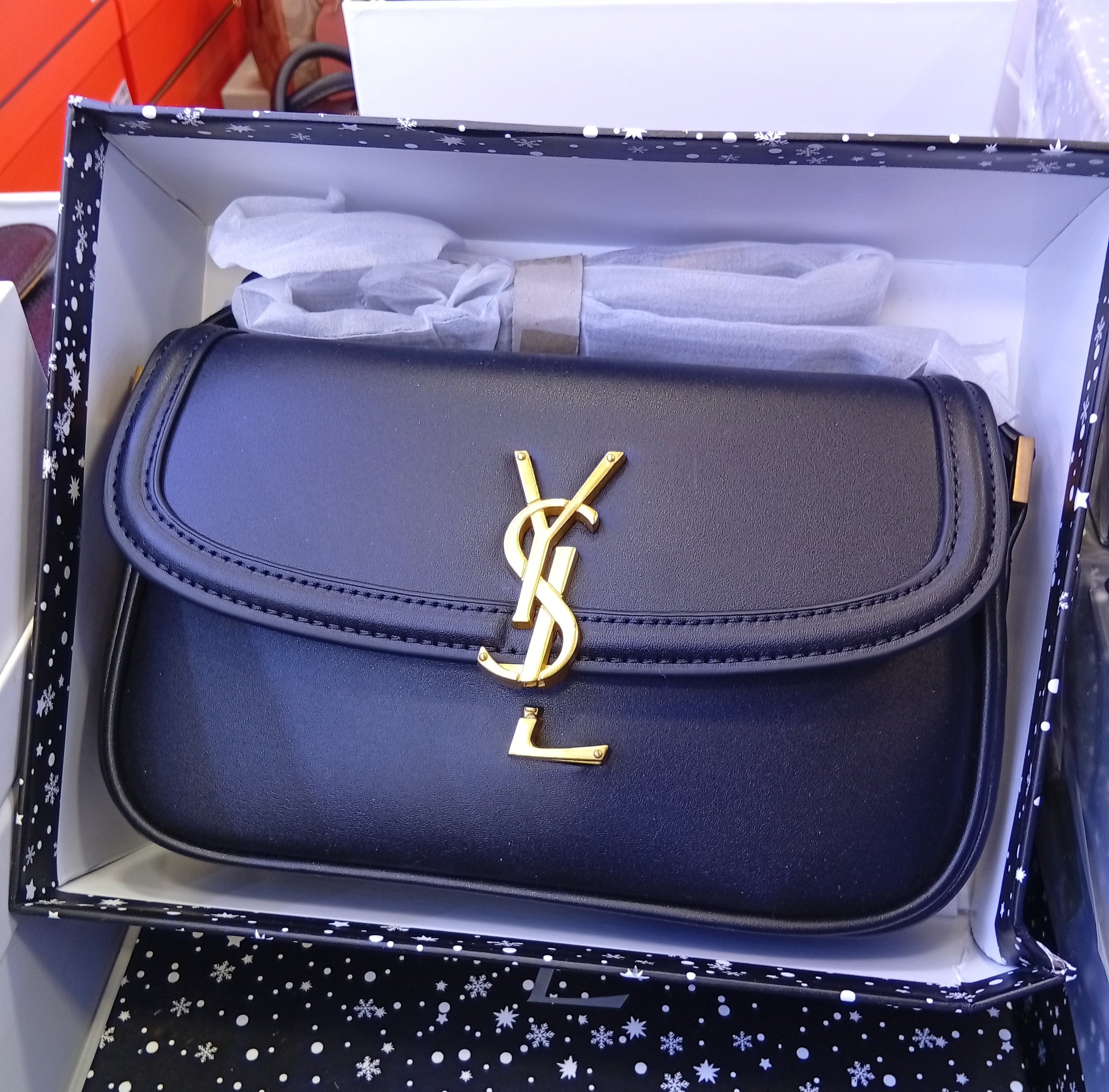 YSL SOLFERINO MEDIUM EN BOX S@INT LAURENT
NOIR