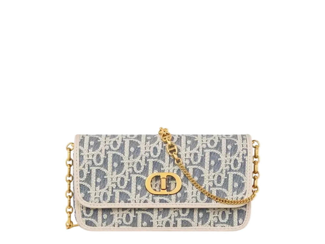 Pochette Dior Miss Caro petite taille avec chaîne en chambray bleu Dior