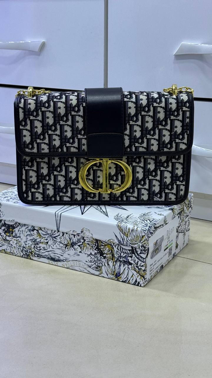 Diôr Sac chaîne 30 Montaigne
Toile jacquard Diôr Oblique Noir