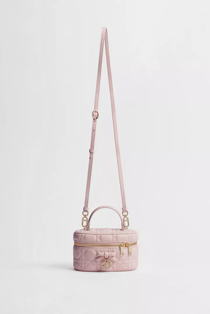 Dior Mini vanity
Cuir d'agneau Cannage rose Soupir