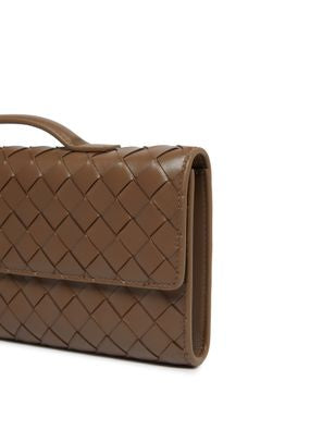 BÔTTEGA VÊNËTA
Longue pochette Andiamo avec poignée