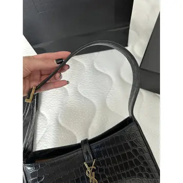 SAINT LAURENT
Le 5 à 7 croc-effect leather shoulder bag