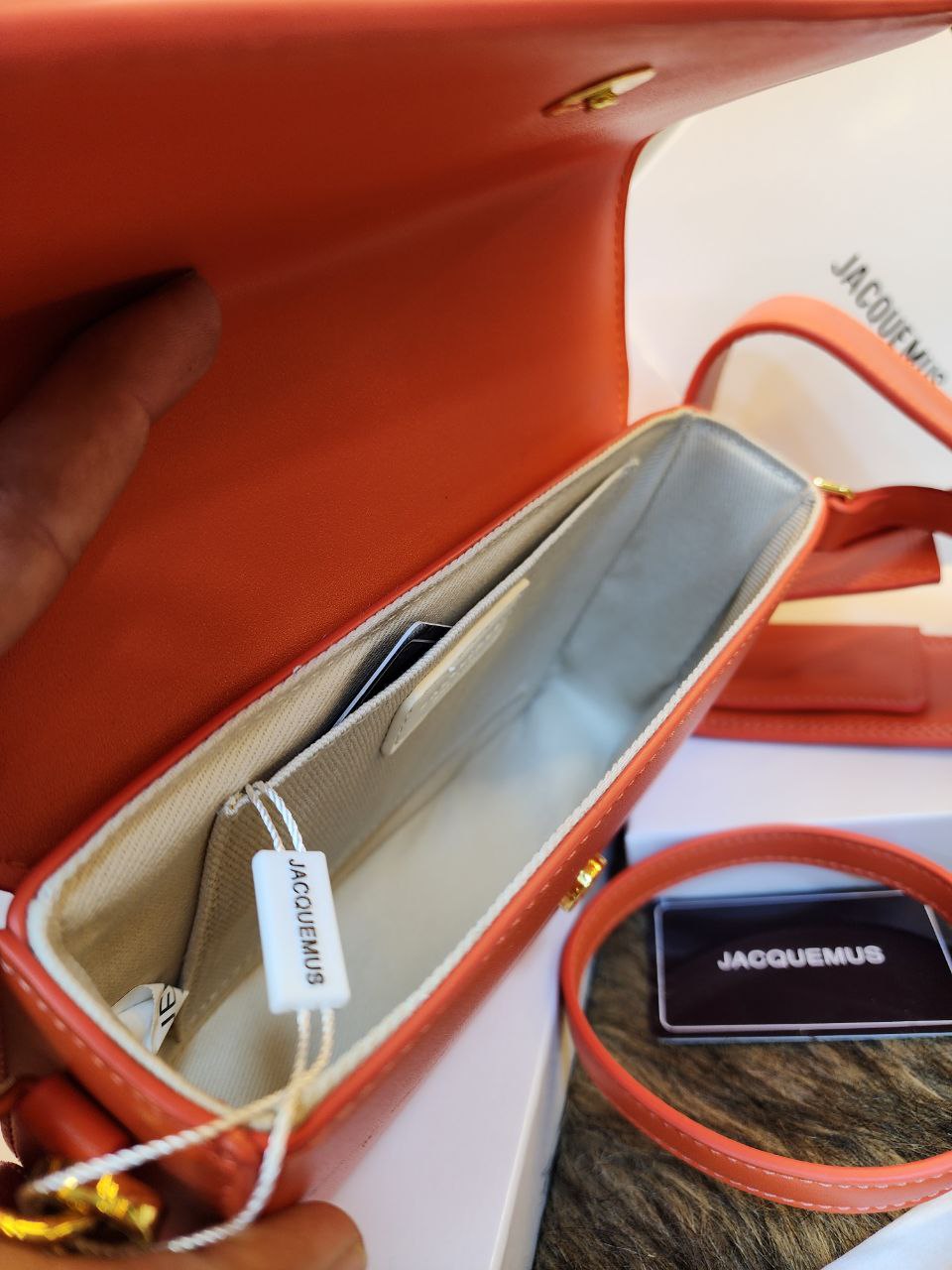 J@cquemus
Le Carinu shoulder bag