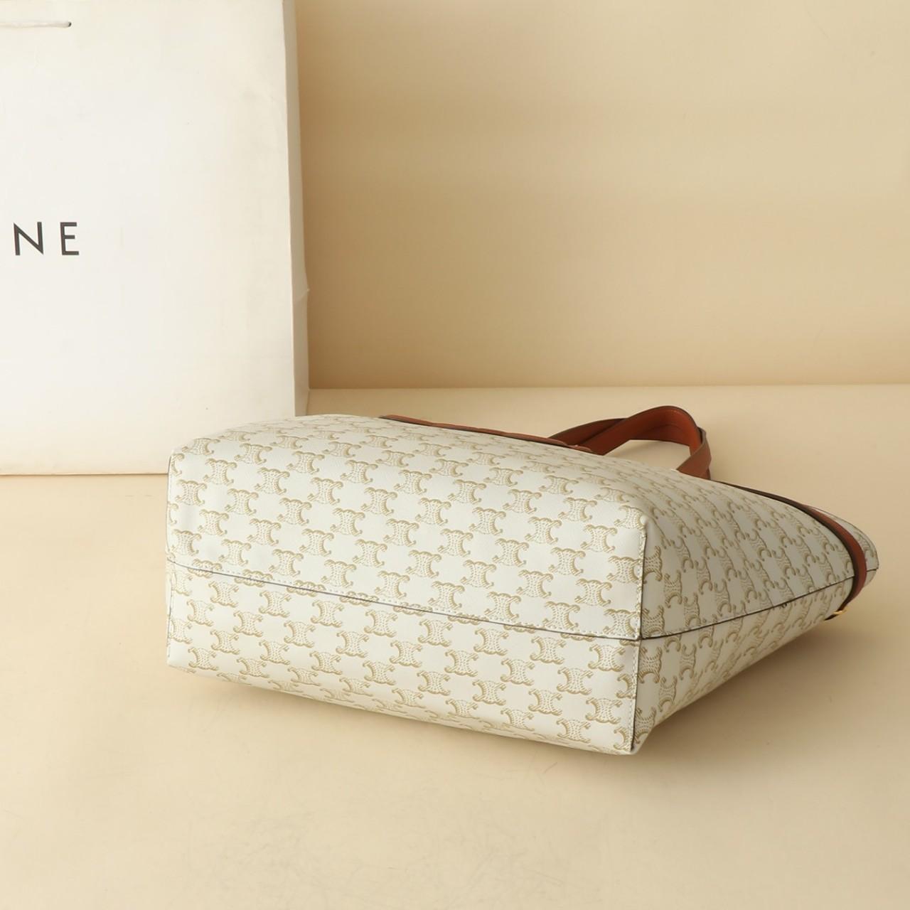 CÉLÏNÊ CABAS ANAÏS MOYEN MODELE TRIOMPHE veau grainé